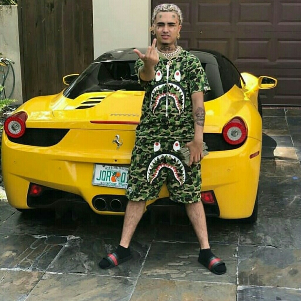 Meet your Posher, Marcos